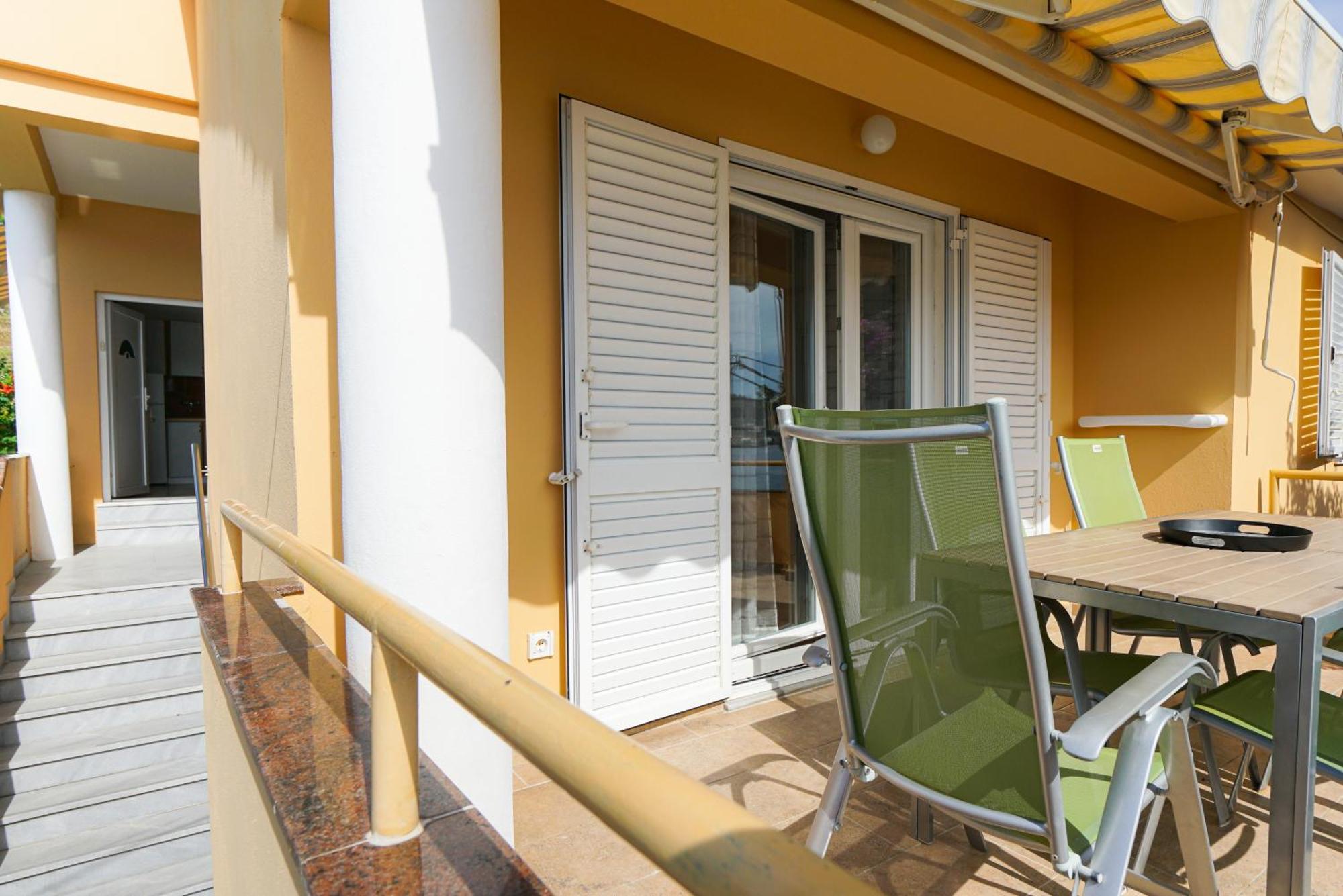 Apartments Osljak Preko Exterior photo